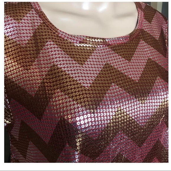 LuLaroe Hi-Lo Holiday Carly Knit Dress Size Medium - Picture 4 of 8